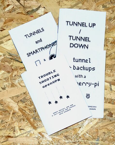 File:Bundle-vpn-zines.jpg